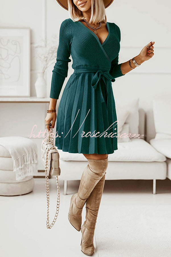 Pioe V Neck Pleated Knit Lace Up Mini Dress