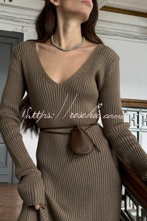 Solid Color V-neck Long-sleeved Slim-fit Elegant Knit Maxi Dress