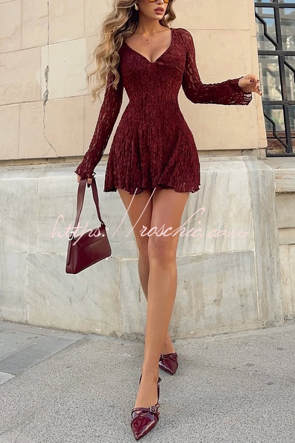 Fashionable Lace Long-sleeved V-neck Slim-fit Mini Dress