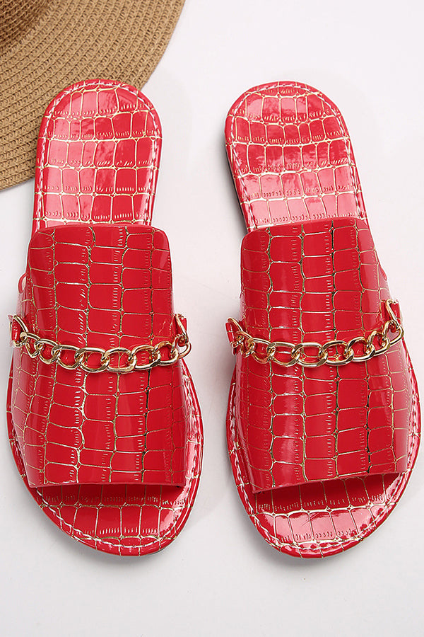 Casual Flat Beach Sandals with Chain Accessories