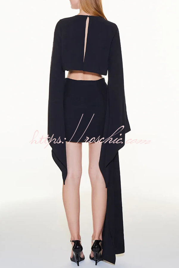 Elegant and Lively Slit Long Sleeve Crop Top