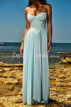 Romantic and Elegant Pleated Strapless Maxi Dress