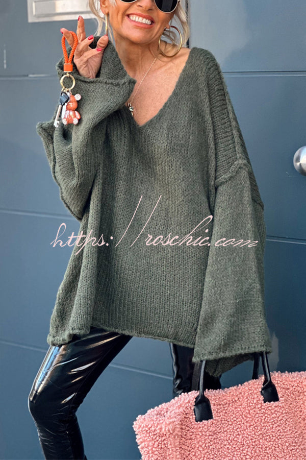 Fashionable Patchwork V-neck Long-sleeved Knitted Sweater