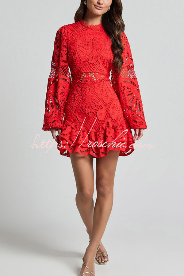 Solid Color Hollow Long-sleeved Waisted Lace Mini Dress