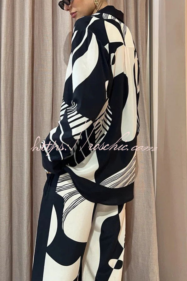 Weekend Escape Exclusive Print Contrast Trims Drape Blouse