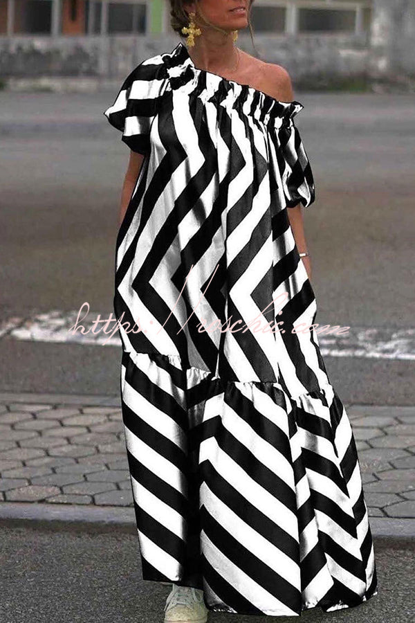 Exquisite Striped Patchwork Bell Sleeve Pocket Maxi Dress