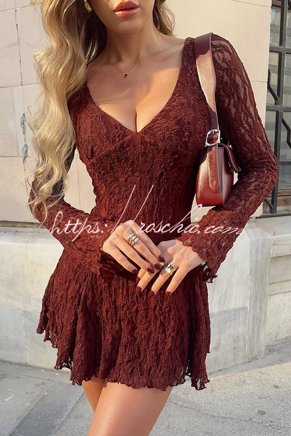 Fashionable Lace Long-sleeved V-neck Slim-fit Mini Dress