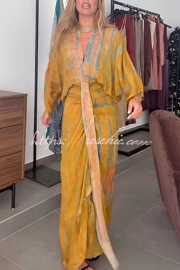 Unique Printed V-neck High-waisted Loose-fitting Holiday Maxi Dress