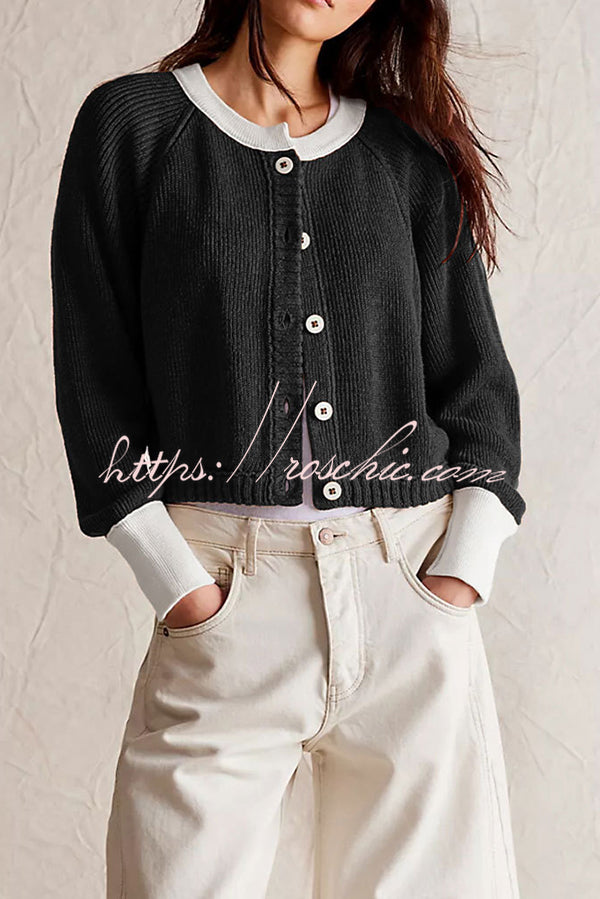 Stylish Contrasting Crew Neck Buttoned Knitted Cardigan