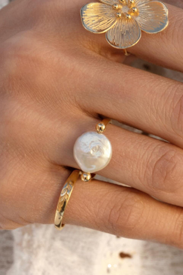 Fashion Button Pearl Polished Elegant Ring