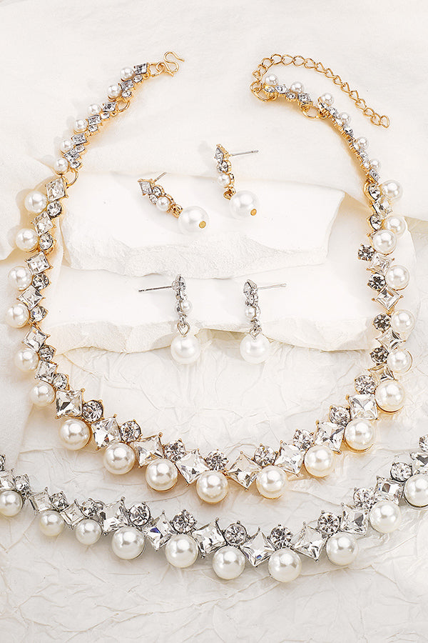 Elegant Baroque Pearl Necklace and Earring Set