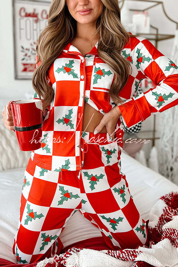 On Christmas Morning Mistletoe Printed Elastic Waist Pocketed Pajama Set