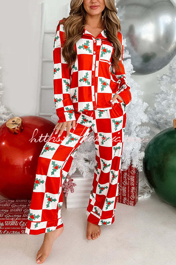 On Christmas Morning Mistletoe Printed Elastic Waist Pocketed Pajama Set