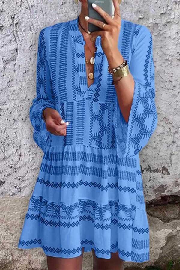 Plus Size Blue on Blue Graphic Print Dress 2XL Plus Size Blue on Blue Graphic Print Dress 2XL